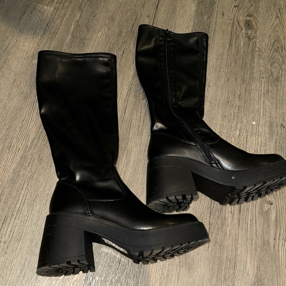 PU leather High Thigh Boots - Picture 3 of 4